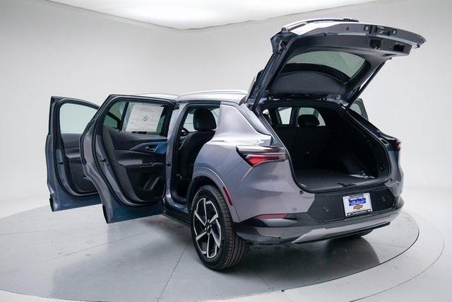 new 2025 Chevrolet Equinox EV car, priced at $39,462