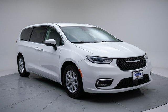 used 2023 Chrysler Pacifica car, priced at $25,594