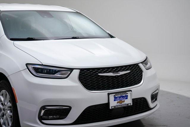 used 2023 Chrysler Pacifica car, priced at $25,594
