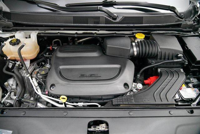 used 2023 Chrysler Pacifica car, priced at $25,594