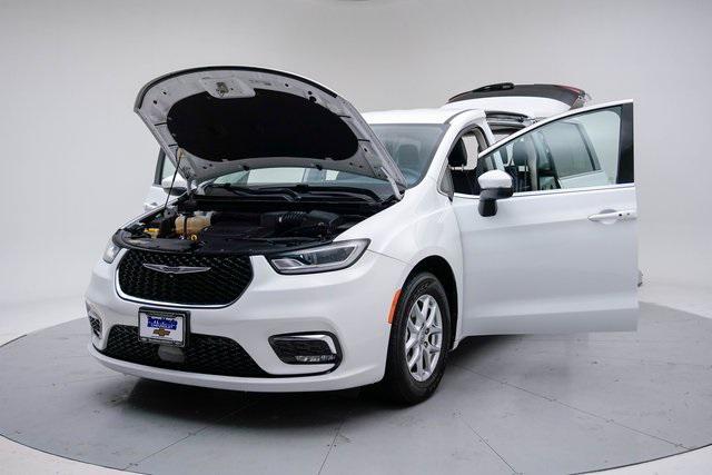 used 2023 Chrysler Pacifica car, priced at $25,594