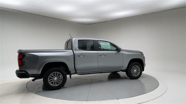 new 2024 Chevrolet Colorado car, priced at $40,355