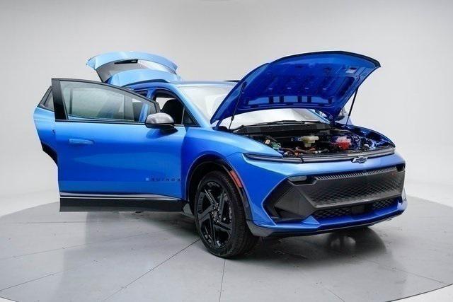 new 2025 Chevrolet Equinox EV car, priced at $42,590