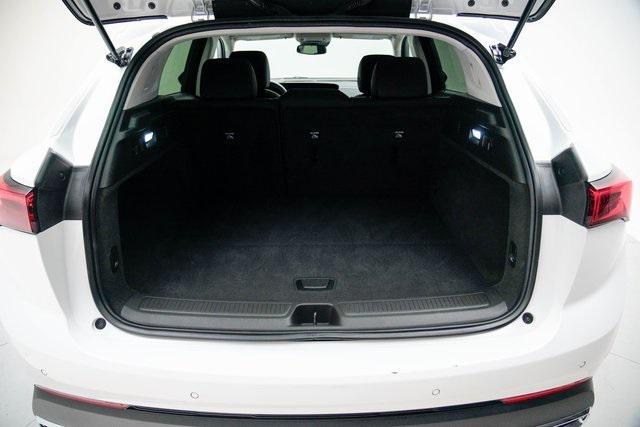 used 2024 Buick Envision car, priced at $26,996