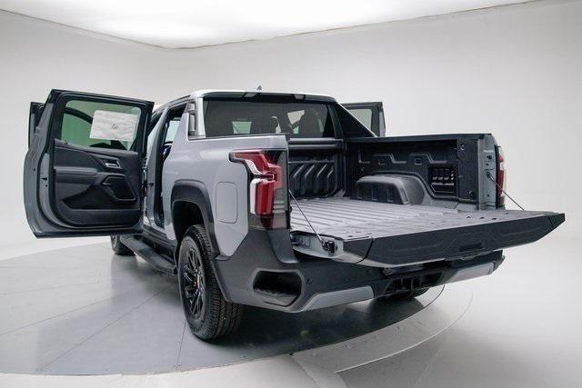 new 2025 Chevrolet Silverado EV car, priced at $71,565
