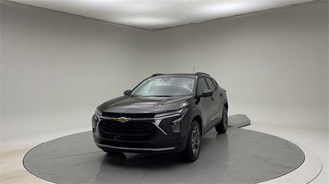 new 2025 Chevrolet Trax car, priced at $24,190