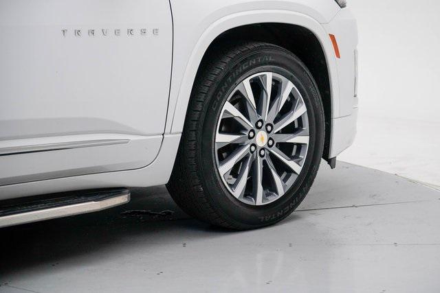 used 2023 Chevrolet Traverse car, priced at $36,995