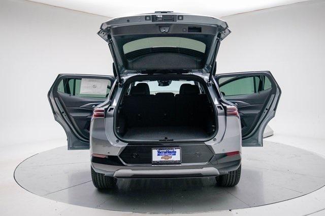 new 2025 Chevrolet Equinox EV car, priced at $43,116