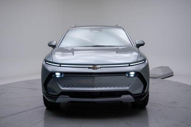 new 2025 Chevrolet Equinox EV car, priced at $43,116
