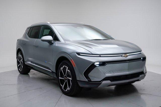 new 2025 Chevrolet Equinox EV car, priced at $43,116