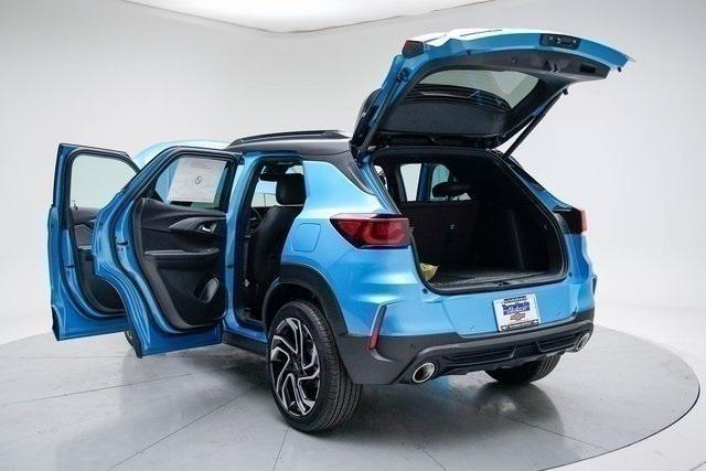 new 2025 Chevrolet TrailBlazer car, priced at $30,195