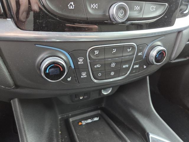 used 2022 Chevrolet Traverse car, priced at $27,587