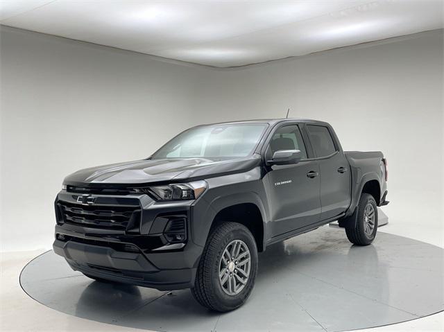 new 2024 Chevrolet Colorado car, priced at $38,055