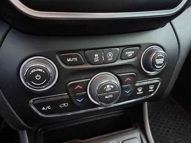 used 2019 Jeep Cherokee car, priced at $14,235