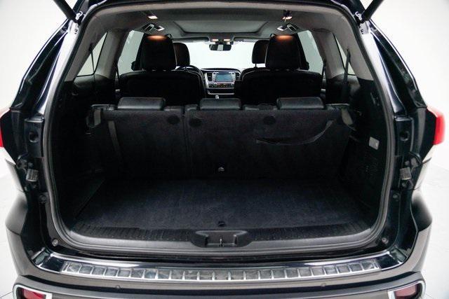 used 2019 Toyota Highlander car, priced at $28,599
