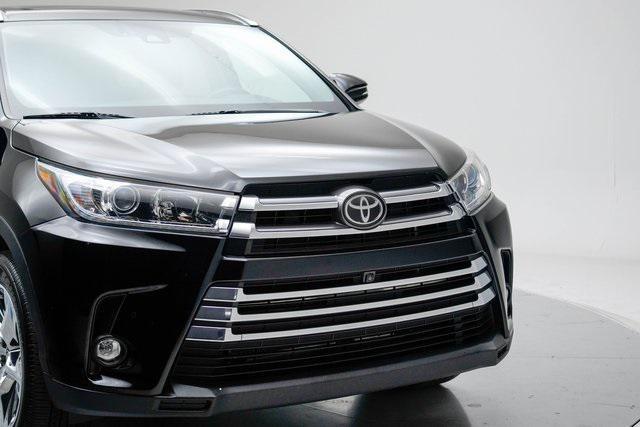 used 2019 Toyota Highlander car, priced at $28,599