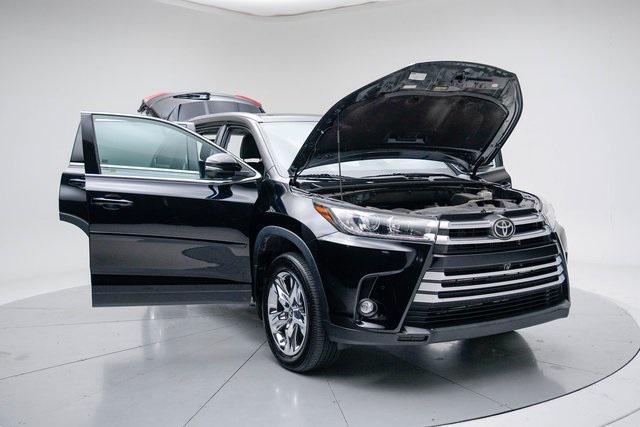 used 2019 Toyota Highlander car, priced at $28,599