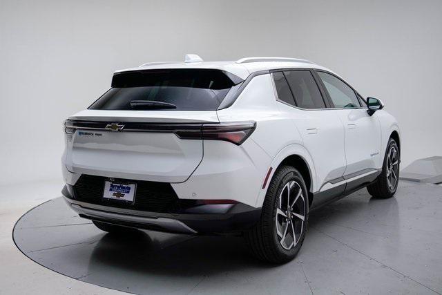 new 2025 Chevrolet Equinox EV car, priced at $43,890