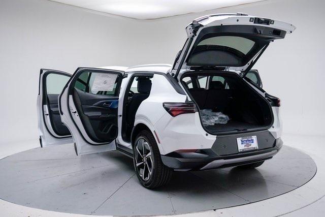 new 2025 Chevrolet Equinox EV car, priced at $43,890