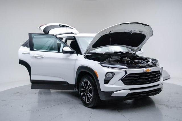 used 2024 Chevrolet TrailBlazer car, priced at $21,995
