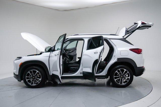 used 2024 Chevrolet TrailBlazer car, priced at $21,995