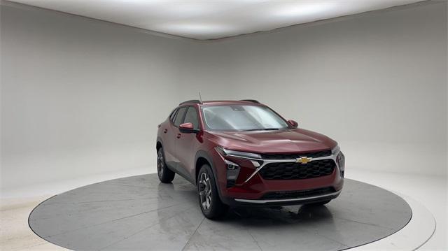 new 2025 Chevrolet Trax car, priced at $24,985