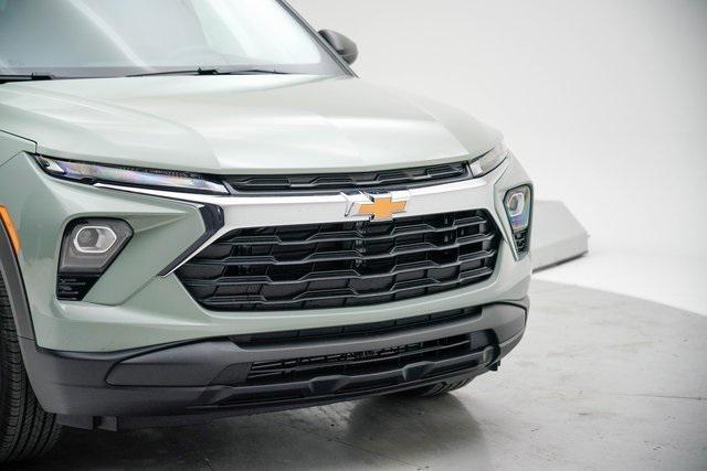 new 2025 Chevrolet TrailBlazer car, priced at $25,213