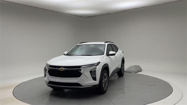 new 2025 Chevrolet Trax car, priced at $24,190