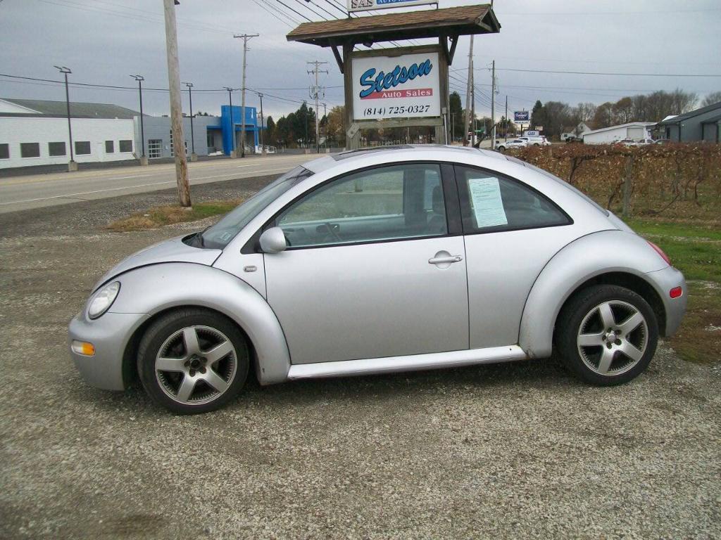 used 2002 Volkswagen New Beetle car, priced at $2,995
