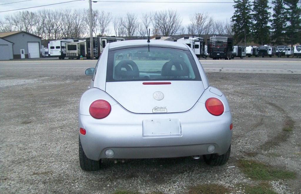 used 2002 Volkswagen New Beetle car, priced at $2,995