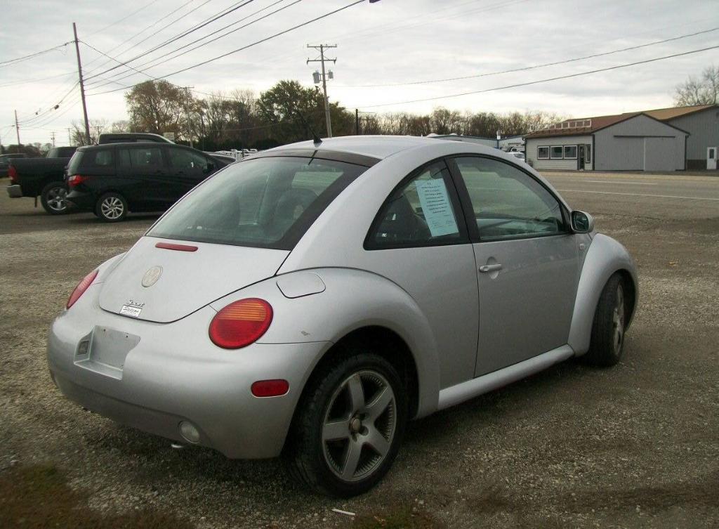 used 2002 Volkswagen New Beetle car, priced at $2,995