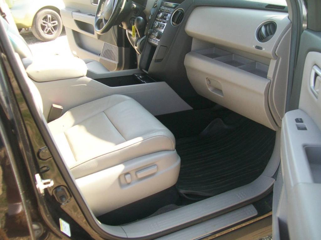 used 2012 Honda Pilot car, priced at $7,995