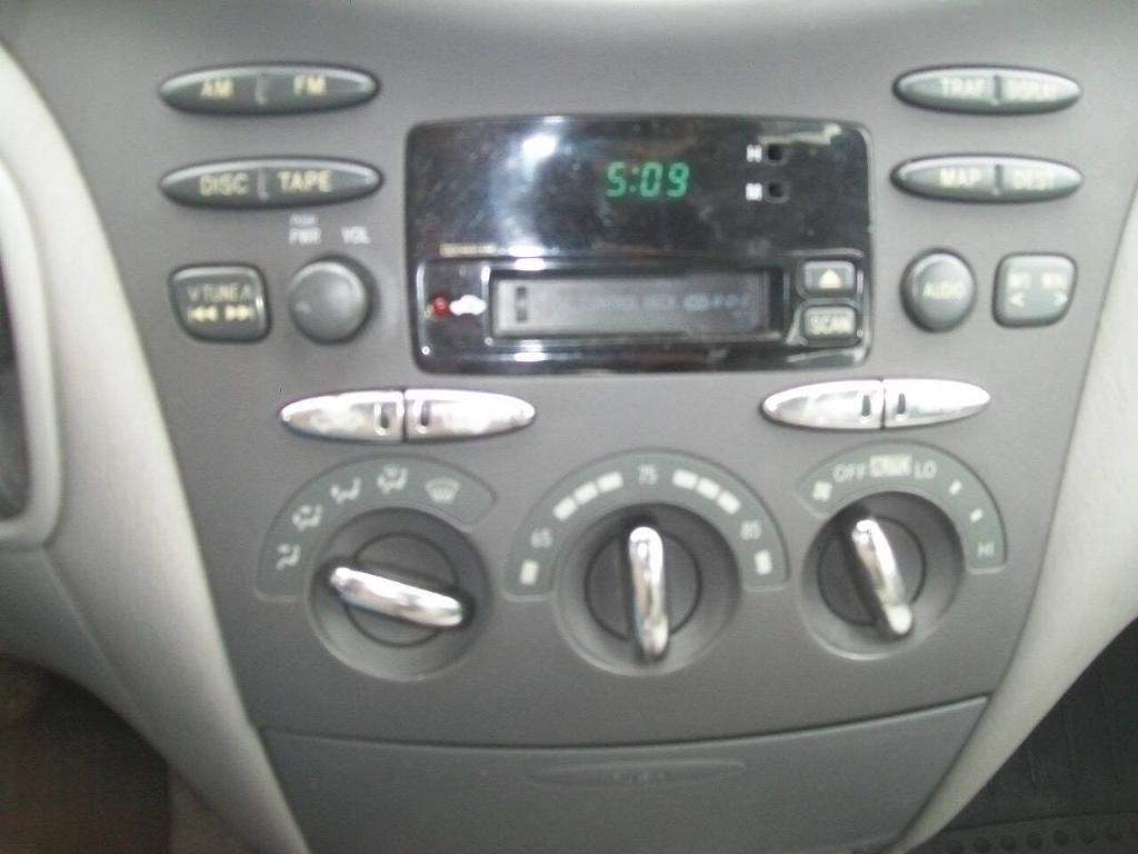 used 2003 Toyota Prius car, priced at $2,495