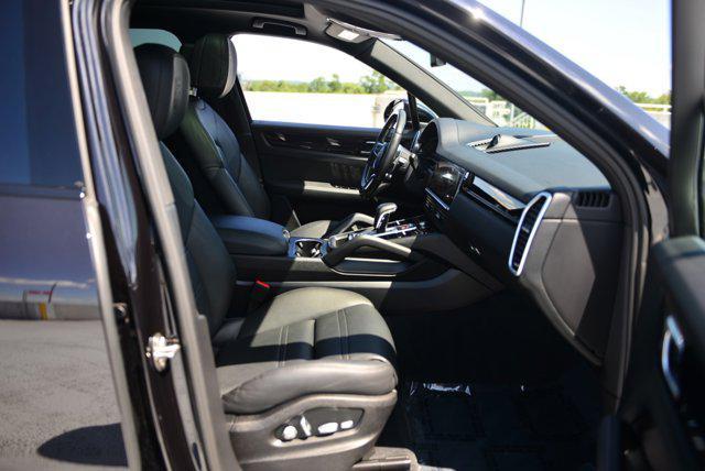 used 2019 Porsche Cayenne E-Hybrid car, priced at $31,999