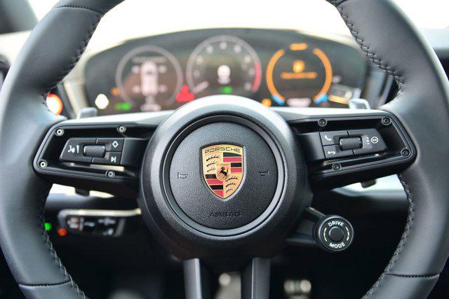 new 2025 Porsche Cayenne car, priced at $129,005