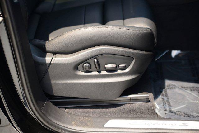 new 2025 Porsche Cayenne car, priced at $129,005