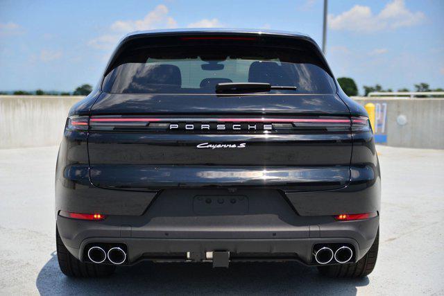 new 2025 Porsche Cayenne car, priced at $129,005