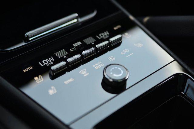 new 2025 Porsche Cayenne car, priced at $129,005