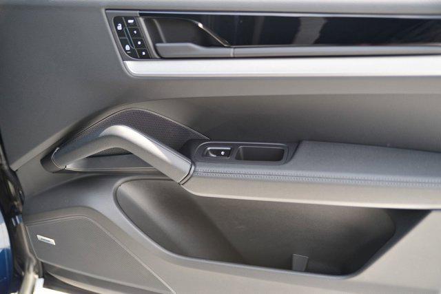 new 2025 Porsche Cayenne car, priced at $137,485
