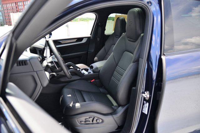 new 2025 Porsche Cayenne car, priced at $137,485