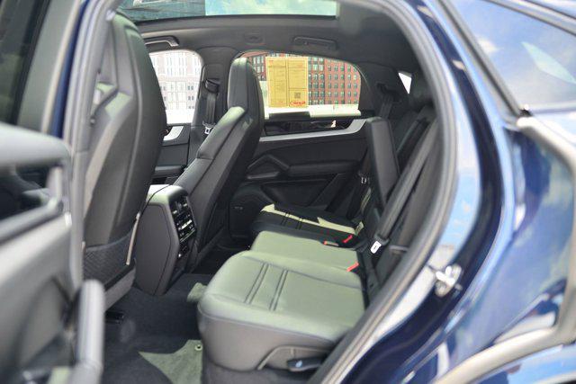 new 2025 Porsche Cayenne car, priced at $137,485