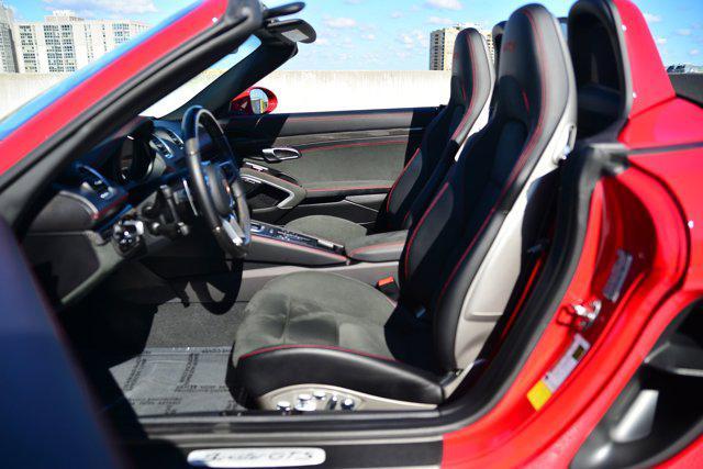 used 2025 Porsche 718 Boxster car, priced at $115,996