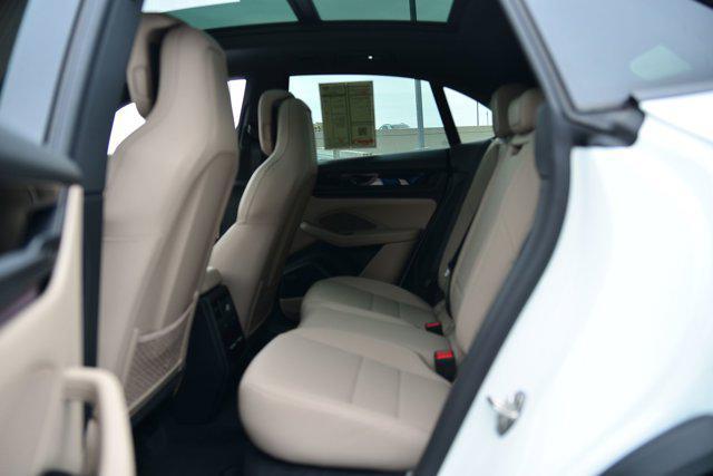 new 2025 Porsche Macan car, priced at $95,565