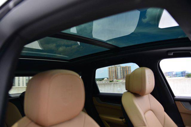 new 2025 Porsche Cayenne car, priced at $106,505