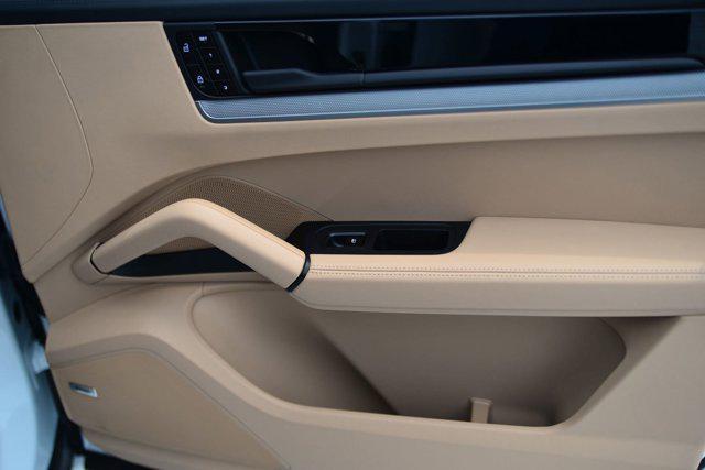 new 2025 Porsche Cayenne car, priced at $106,505