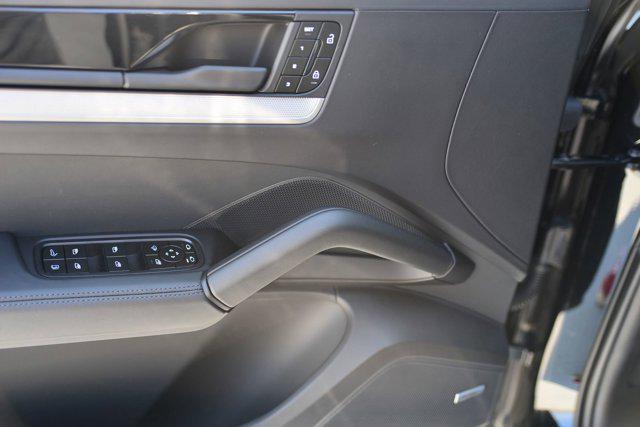 new 2025 Porsche Cayenne car, priced at $136,435