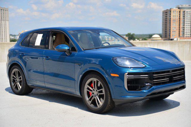 new 2025 Porsche Cayenne car, priced at $184,015