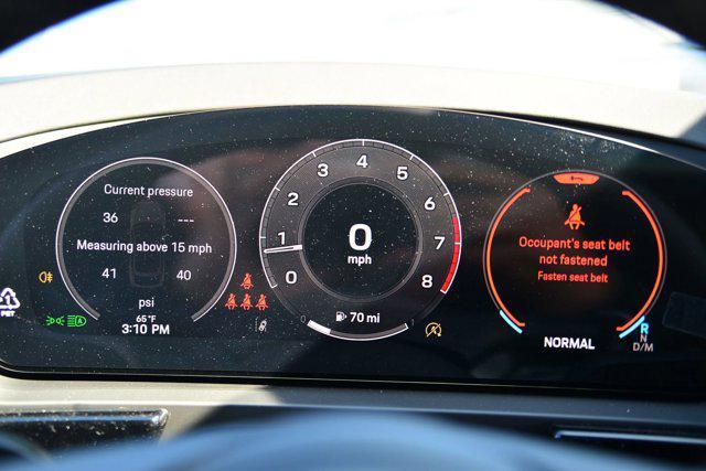 new 2025 Porsche Cayenne car, priced at $113,755