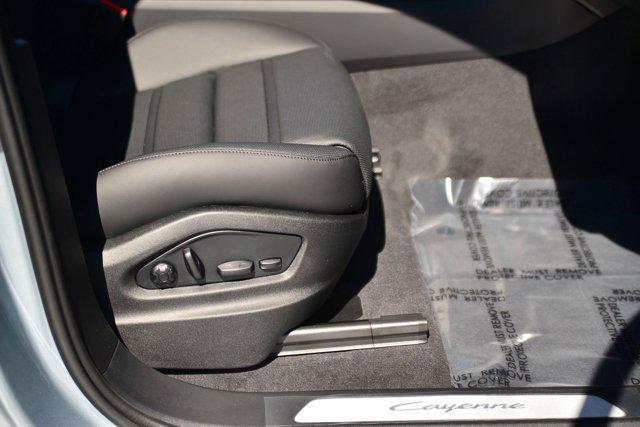 new 2025 Porsche Cayenne car, priced at $113,755
