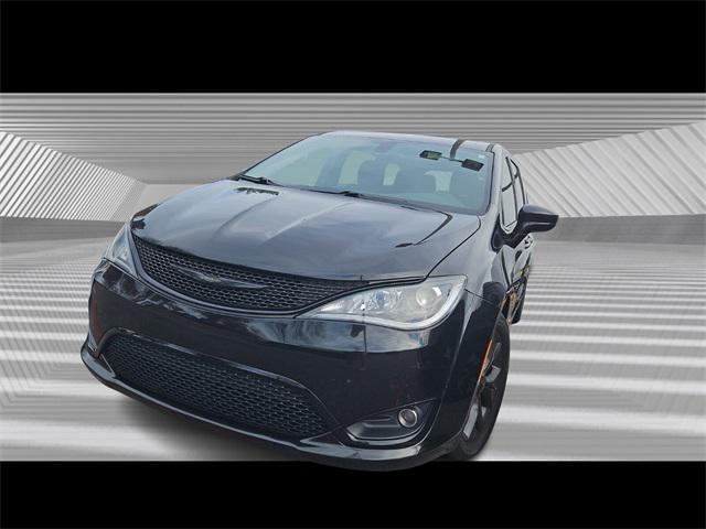 used 2019 Chrysler Pacifica car, priced at $19,289